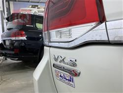 تۆیۆتا لاند کروزەر